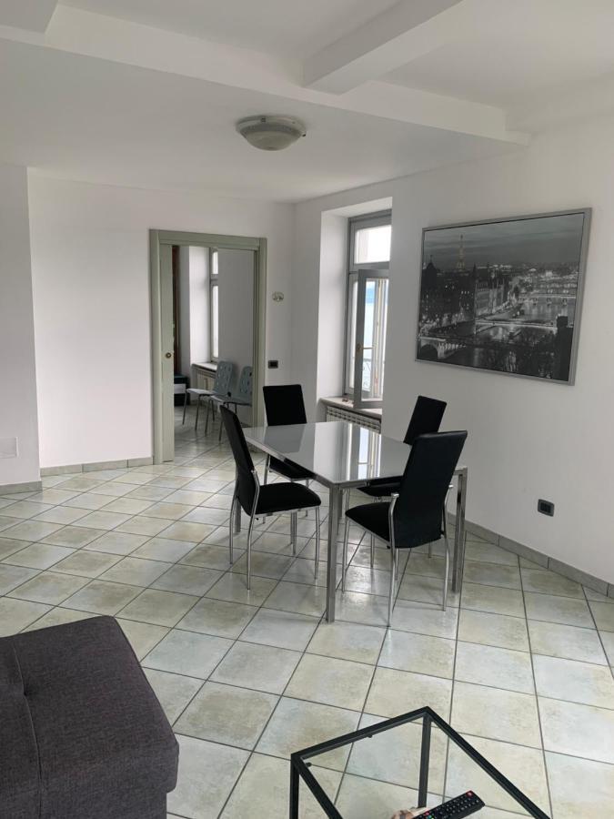 דירות לואינו Palazzo Clerici מראה חיצוני תמונה